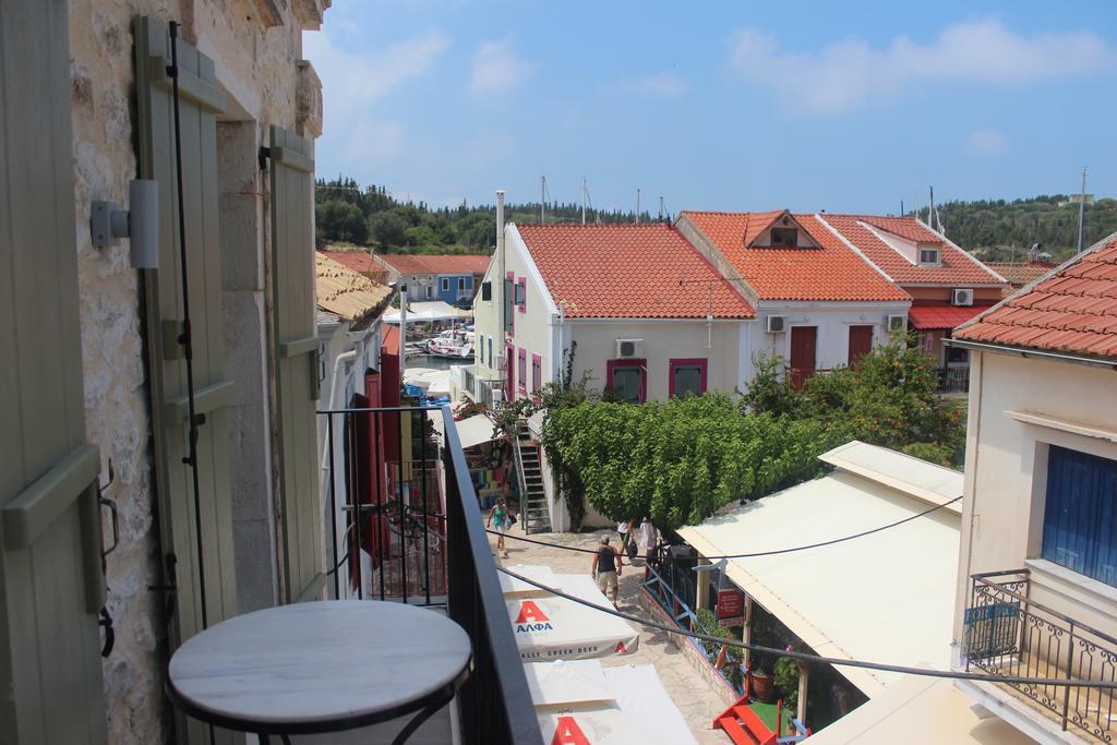 Fiscardonna Luxury Suites Фіскардо Номер фото
